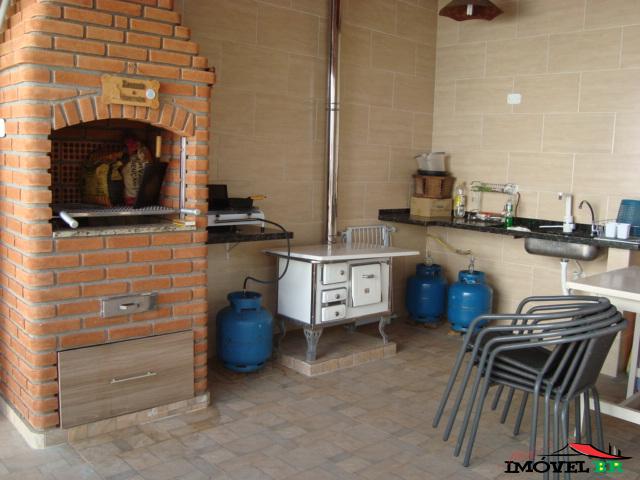 Foto principal: Linda casa em Condomínio - Aceita permuta com imóvel de menor valor!