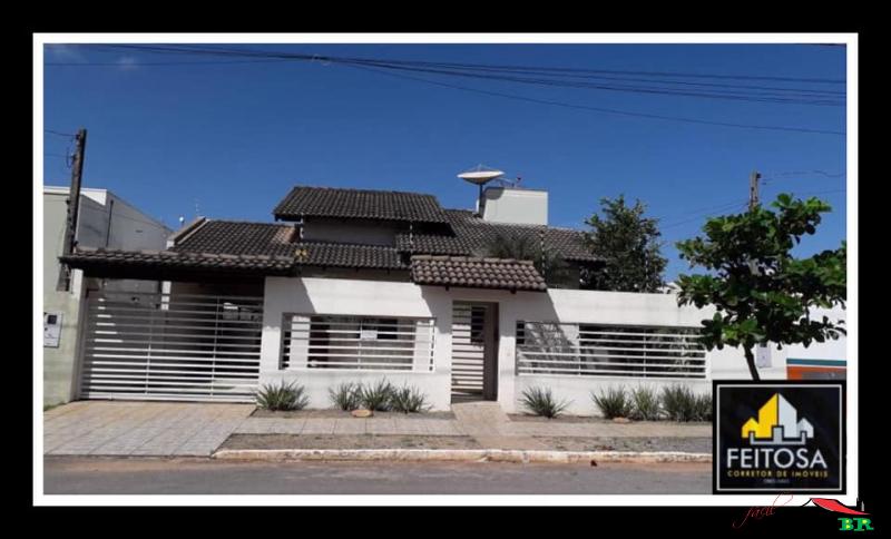 Foto principal: CASA COM 3 QUARTOS