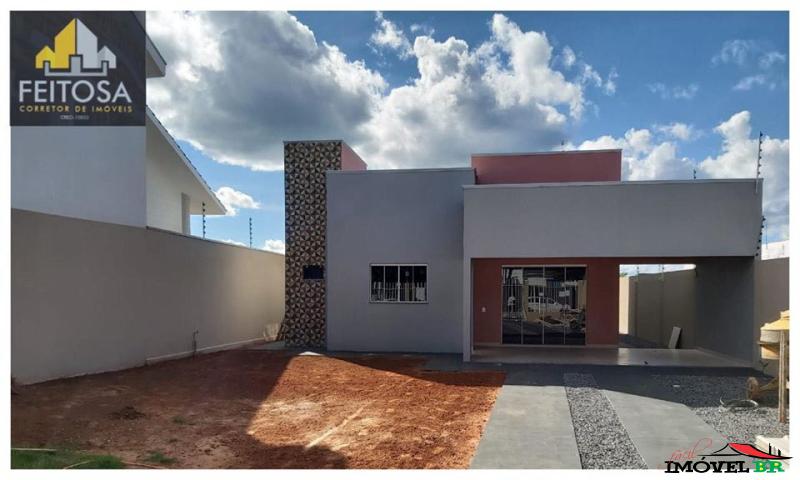 Foto principal: Vende-se casa no Centro, casa recém construída.. ⁣⁣⁣
