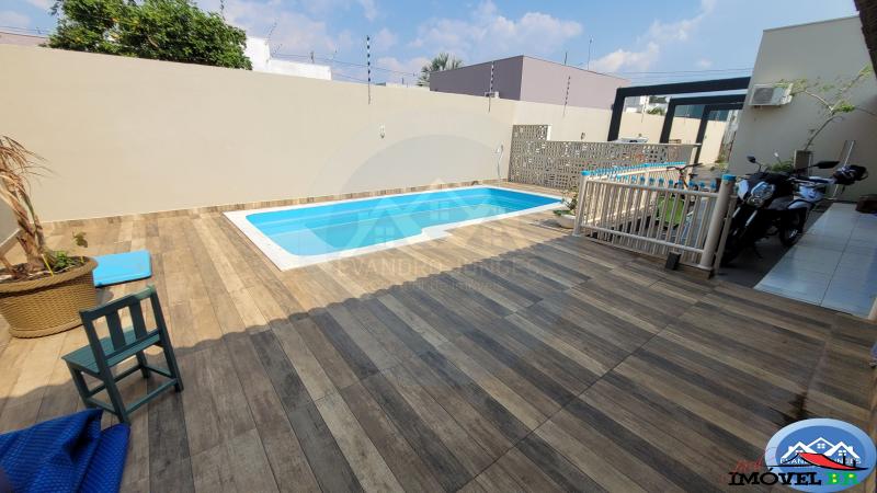 Foto principal: 🔛🏡🔛Vendo Imóvel Bairro Flor do Cerrado Com Piscina e 04 Quartos🔛🏡