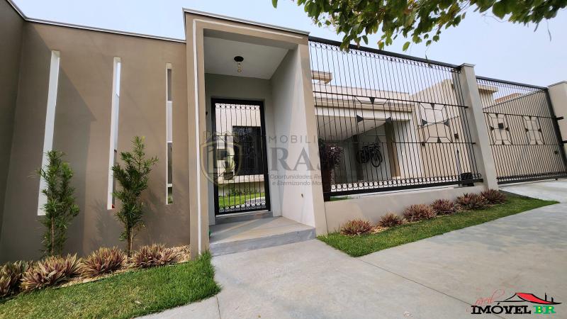 Foto principal: 🏠Vendo Casa de 03 quartos com 01 suíte MontSerrat🏠