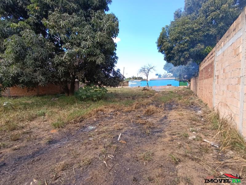 Foto principal: Área de terreno sendo 2 lotes juntos 860m² com uma casa de esquina